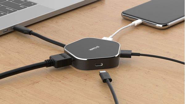 DUB-M420 4 in 1 usb c hub w hdmi and power delive ry
